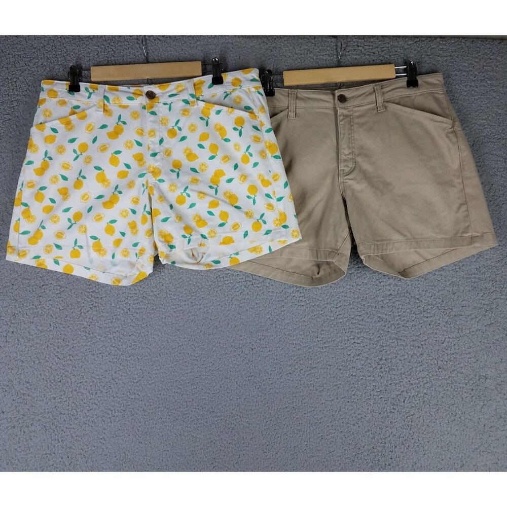 St. John's Bay Lot 2 Shorts Women's 12 Lemon Print Khaki Stretch Comfort 4.5"